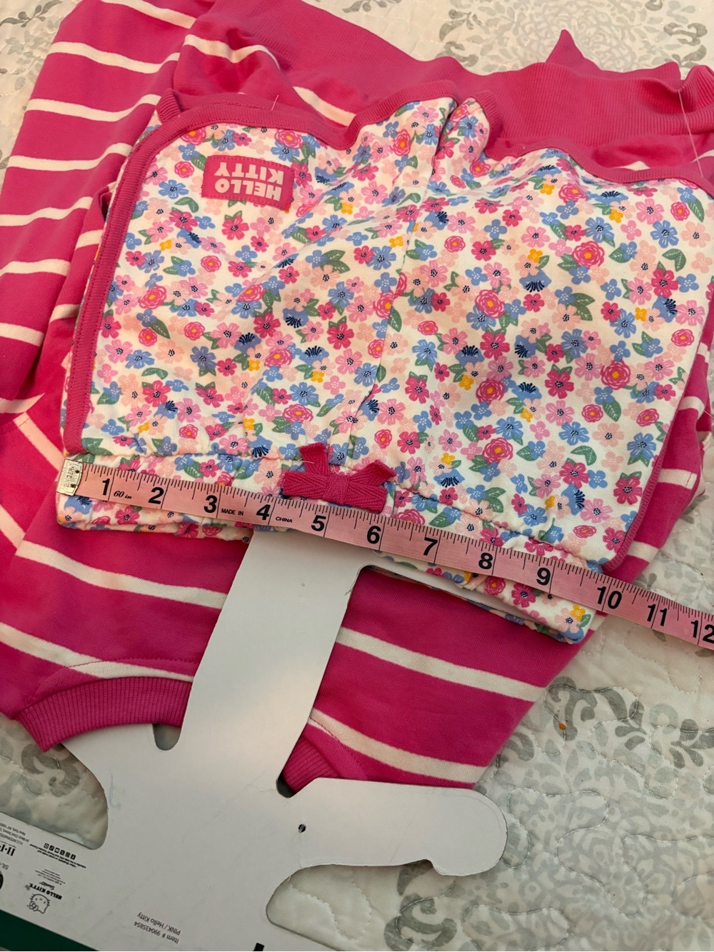 Hello Kitty Toddler Girls Sweatshirt and
Short Set Size 5T Pink Striped NWT - Picture 12 of 13
